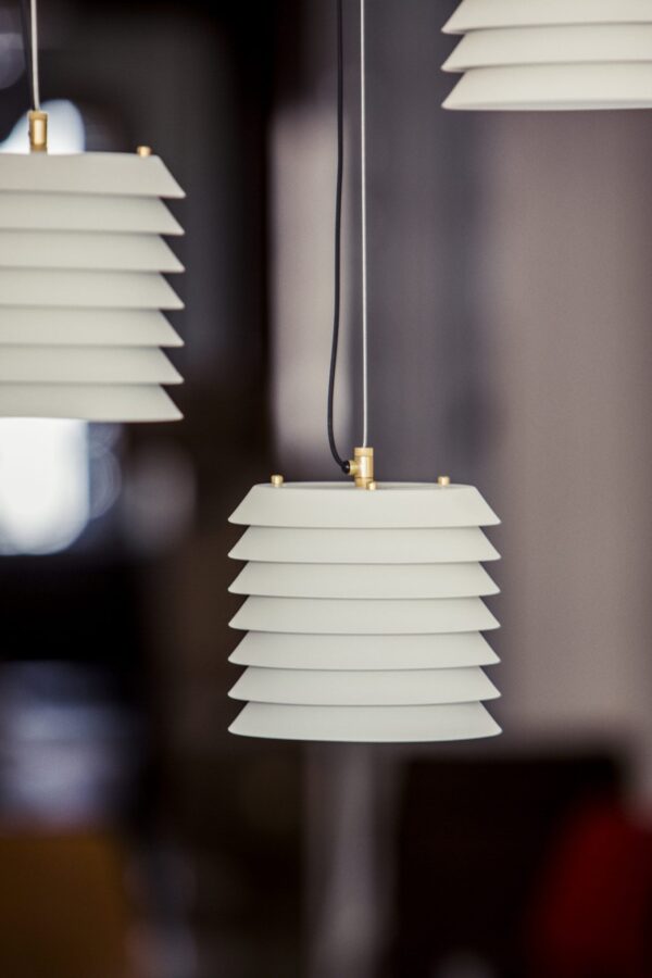 Maija Hanglamp Design Ilmari Tapiovaara Santa en Cole