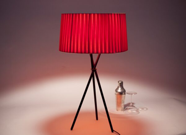 Tripode G6 Vloerllamp Tripode G6 Floor Lamp Design Santa Cole