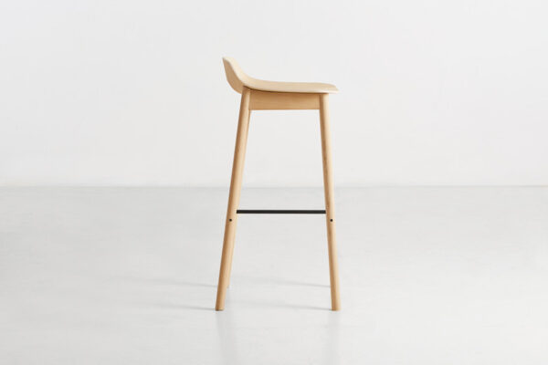 Mono Bar Stool Mono Bar Kruk Design Kasper Nyman voor Woud