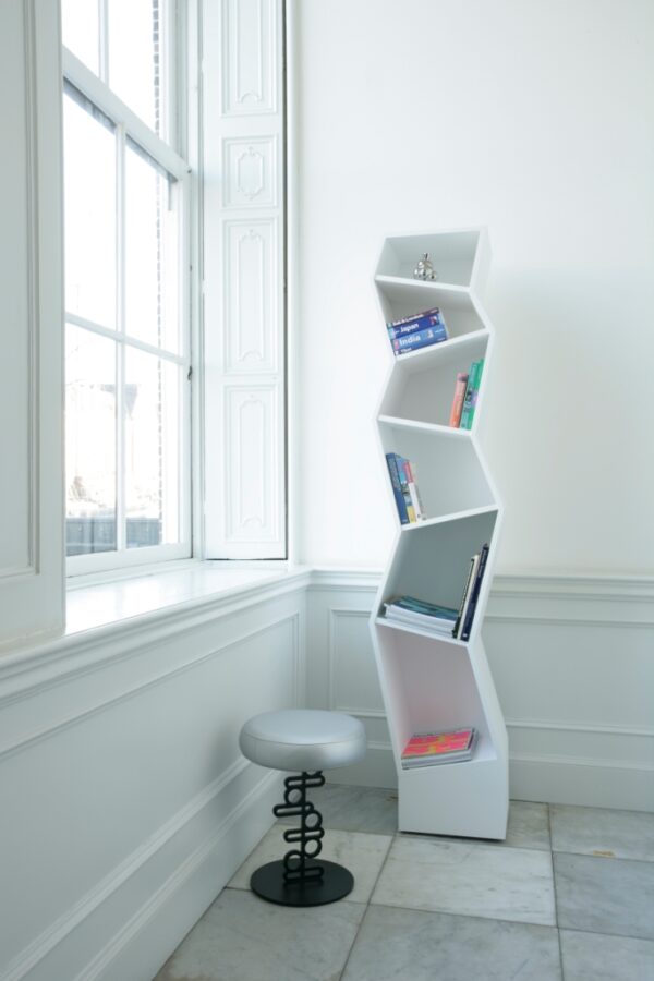 Haberli Bookcase Empire Haberli Boekenkast Empire Boekenkast Design Alfredo Haberli voor Quodes