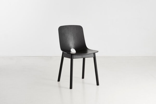 Mono Chair Mono stoel Design Kasper Nyman voor Woud