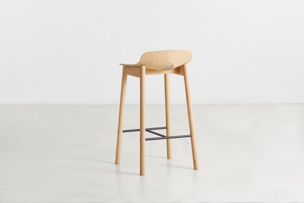 Mono Counter Stool Mono Counter Kruk Design Kasper Nyman voor Woud