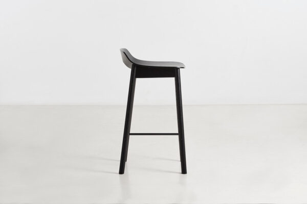 Mono Counter Stool Mono Counter Kruk Design Kasper Nyman voor Woud