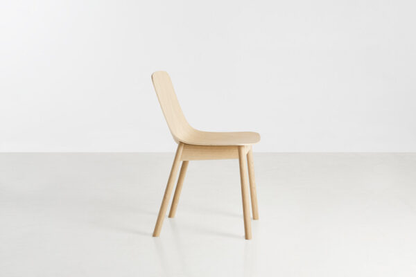 Mono Chair Mono stoel Design Kasper Nyman voor Woud