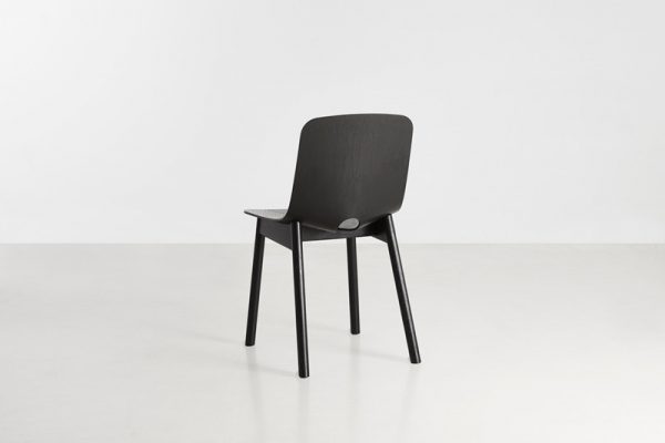 Mono Chair Mono stoel Design Kasper Nyman voor Woud