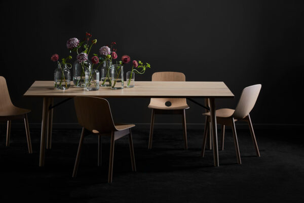 Mono Chair Mono stoel Design Kasper Nyman voor Woud