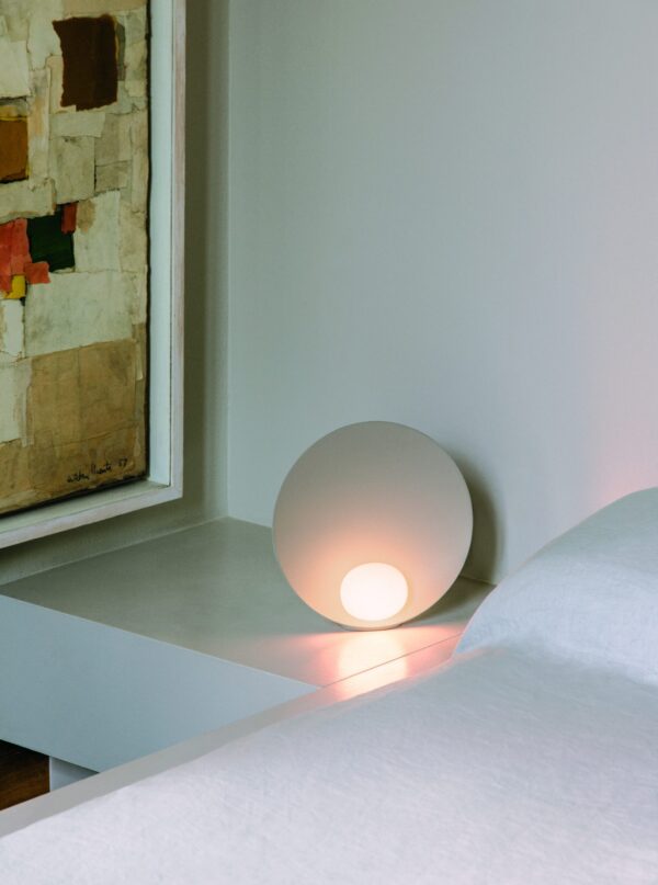 Musa Table Light Musa Tafellamp by Note Design Studio voor Vibia