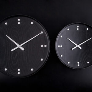 FJ Clock Black FJ Clock Zwart Design Finn Juhl door Architectmade