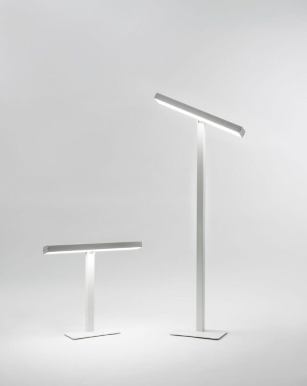 Valovoima Bright Light Floor Lamp Valovoima Daglicht Vloerlamp Design Harri Koskinen voor Innolux