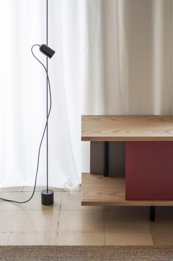 Fa Vloerlamp Fa Floor lamp Design Goula en Figuera voor Gofi