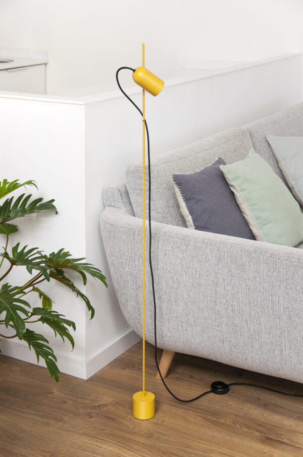 Fa Vloerlamp Fa Floor lamp Design Goula en Figuera voor Gofi