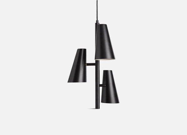 Cono Kroonluchter Hanglamp 3 kappen Cono Pendant light Design Benny Frandsen voor Woud