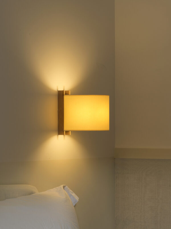 TMM Wandlamp TMM Wall lamp Design Miguel Mila door Santa Cole