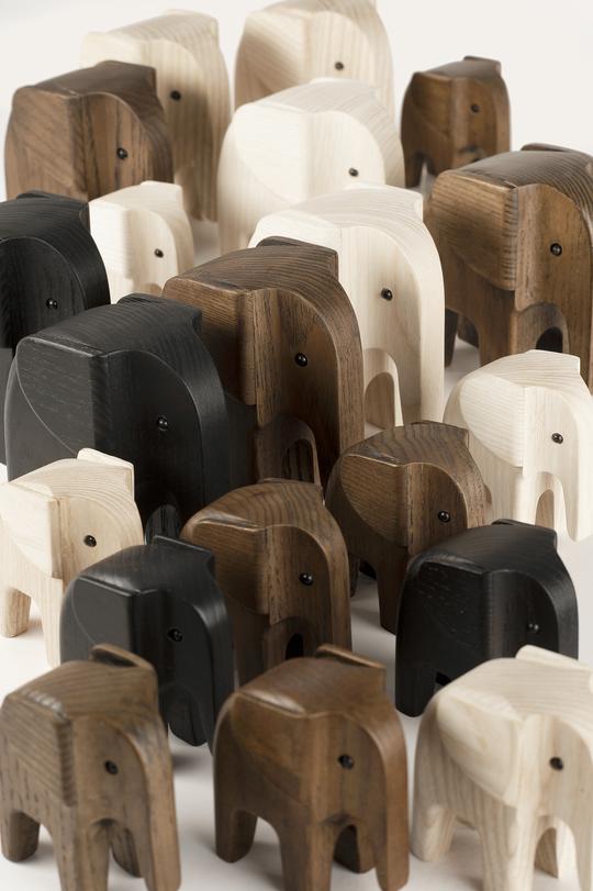 Houten Olifant Wooden Elephant Design Kristian Jakobsen voor Novoform