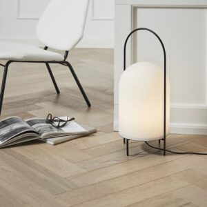 Ghost vloerlamp design Studio Kowalewski voor Woud