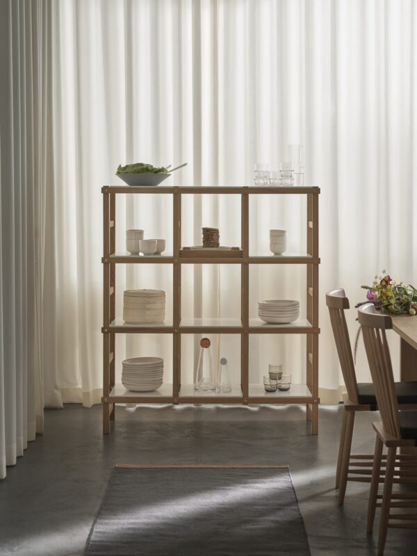 Frame High kast design Harald Hermanrud voor Design House Stockholm