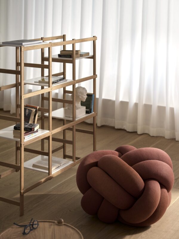 Frame High kast design Harald Hermanrud voor Design House Stockholm