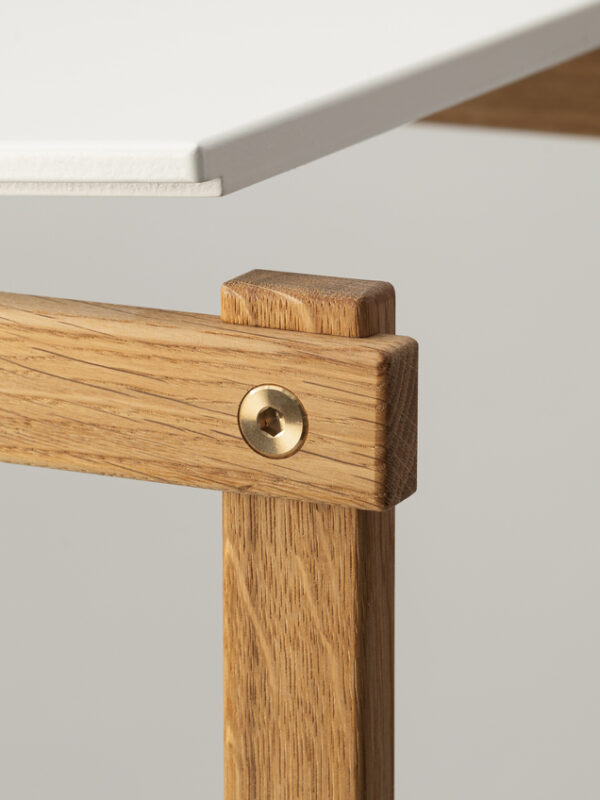 Frame High kast design Harald Hermanrud voor Design House Stockholm