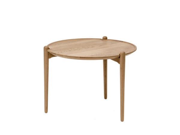 Aria tafel Design Dögg Guðmundsdóttir voor Design House Stockholm