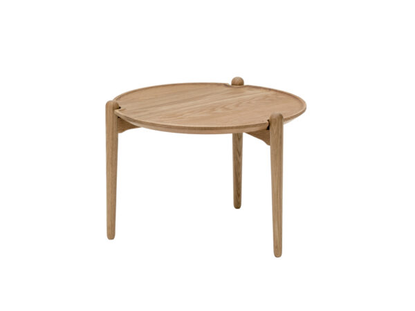 Aria tafel Design Dögg Guðmundsdóttir voor Design House Stockholm