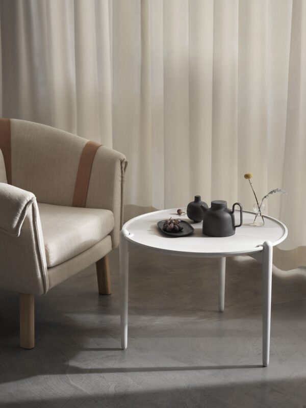 Aria tafel Design Dögg Guðmundsdóttir voor Design House Stockholm