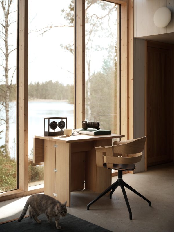 Flip Table XS design Jesper Stahl voor Design House Stockholm Smukdesign